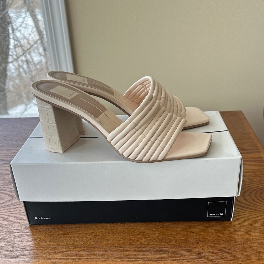 Dolce Vita Priana Cream Women's Heeled Sandals-New in Box